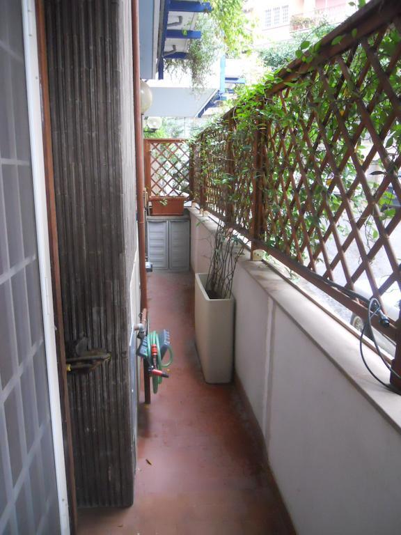 ラパルタメント ディ ヴィラ ボネリ ローマ 部屋 写真